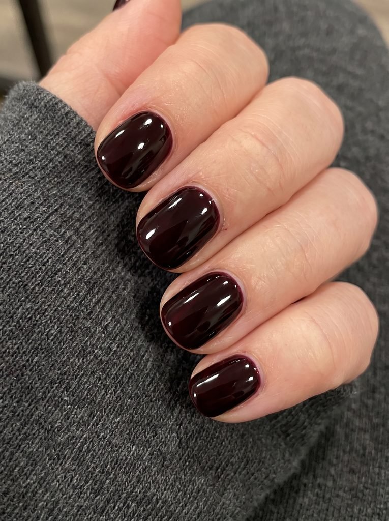Black Cherry Short Round Nails