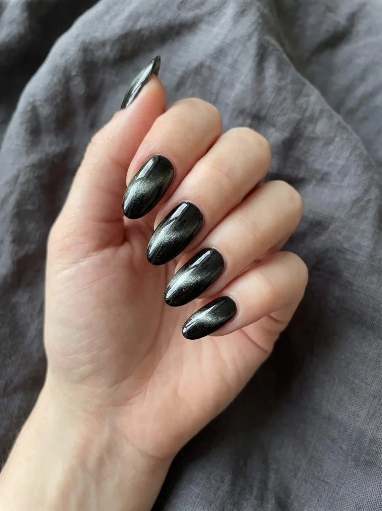 Black cat eye Halloween nails