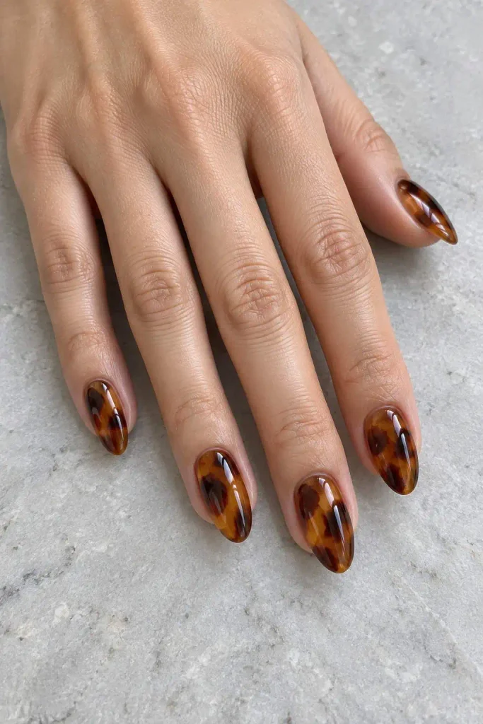 Classic glossy tortoise shell nails