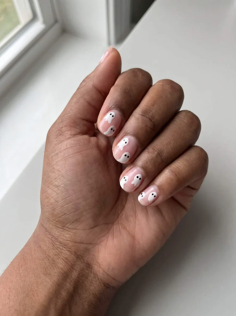 Easy Ghost Halloween Nail Art
