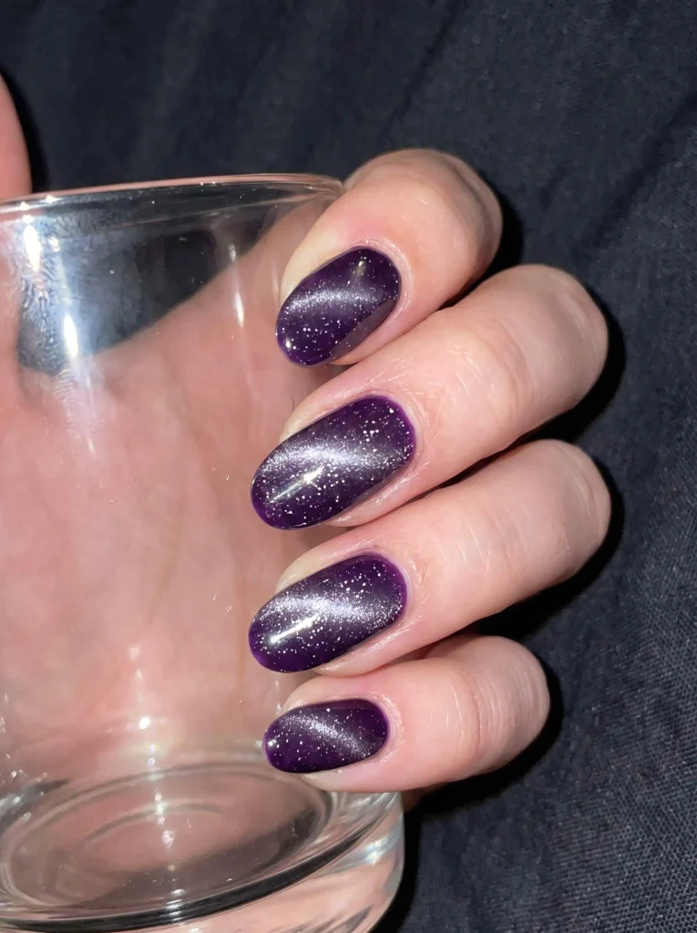 Halloween cat eye glitter nails