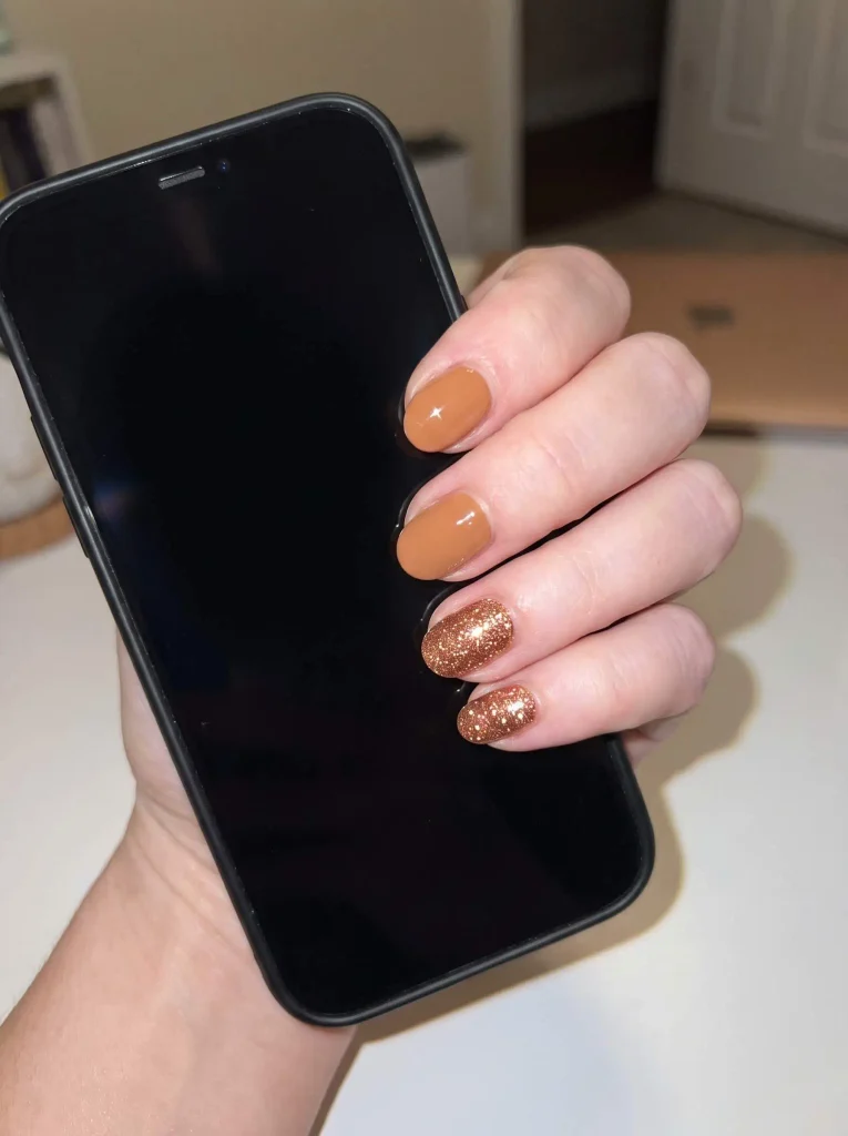 November Glitter Accent Nails