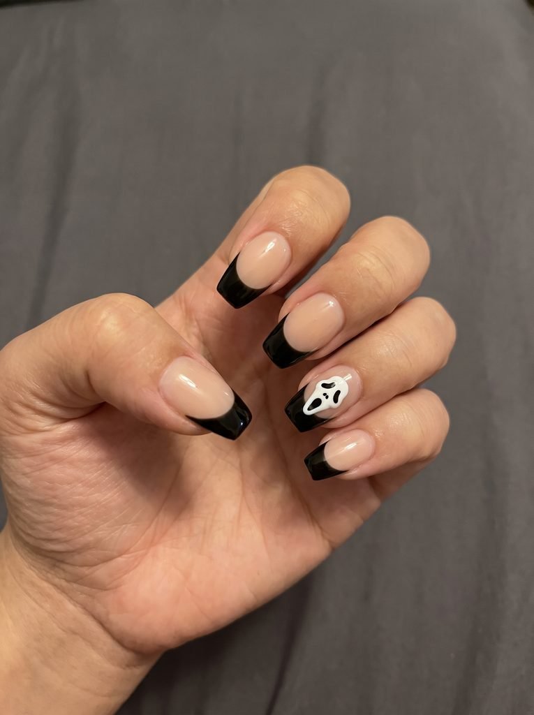 Scream Accent Coffin French Tips
