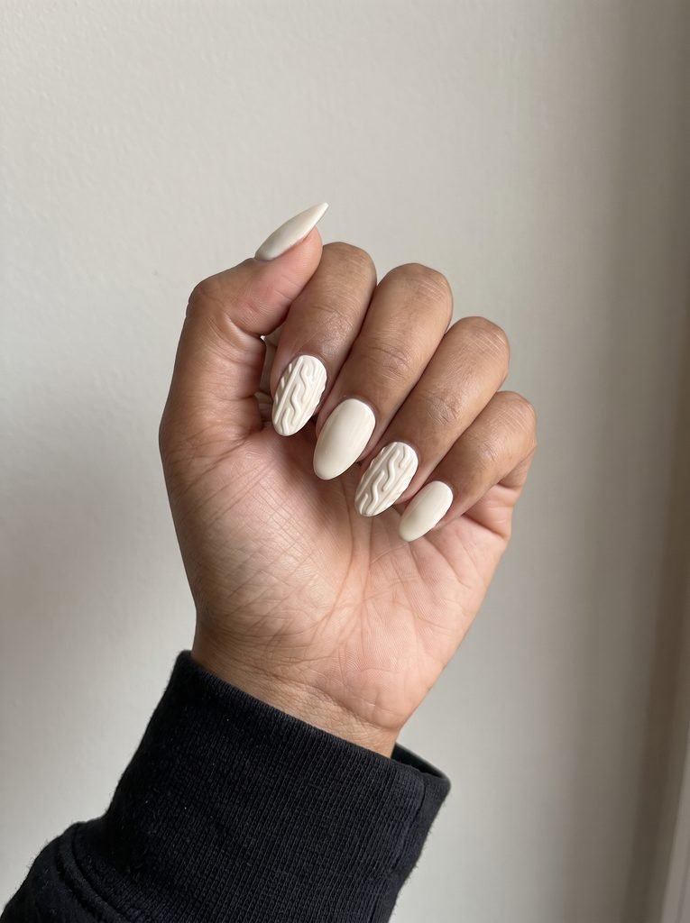 Sweater Texture Almond Christmas Nails