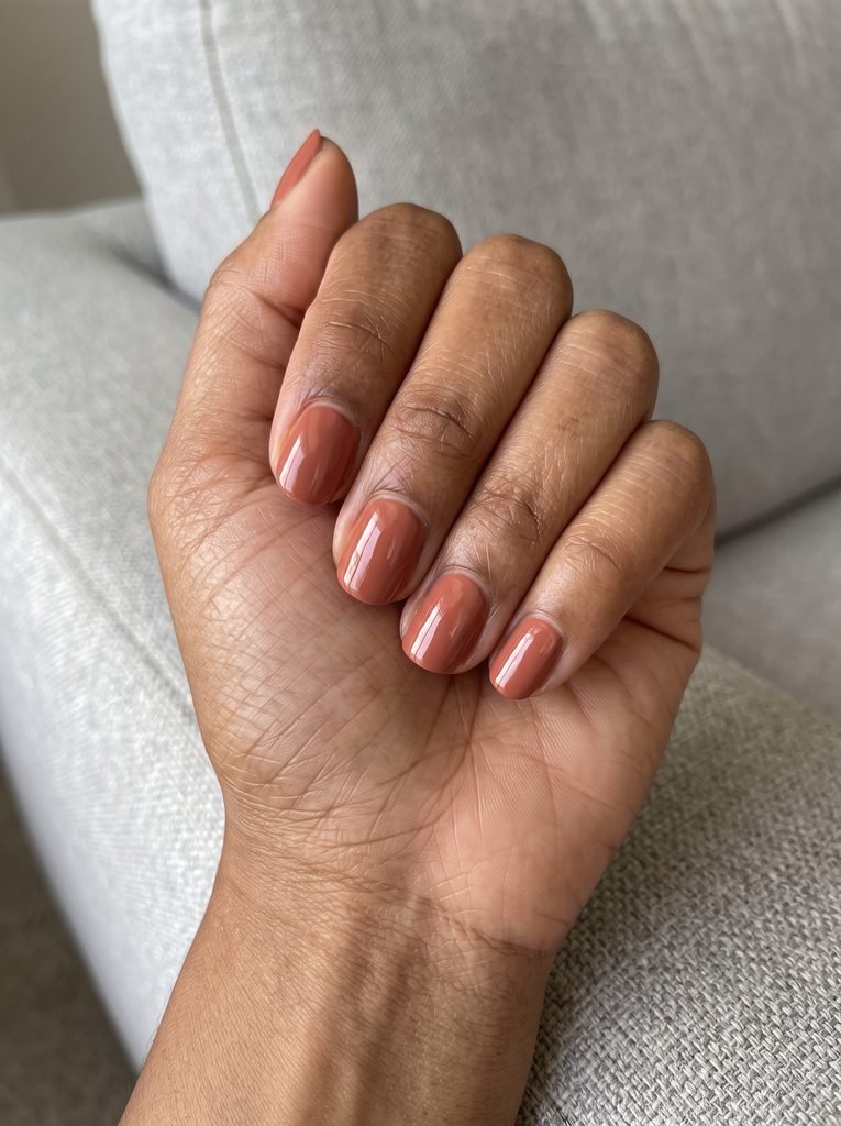 Terracotta Natural Round Nails