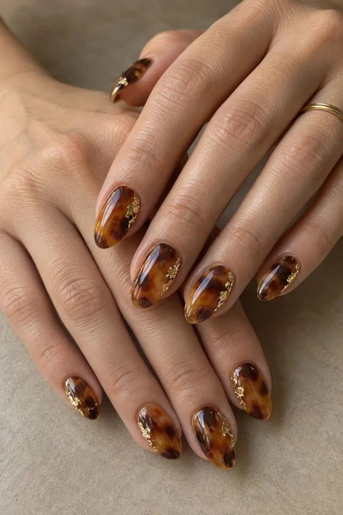 Tortoise shell nails with gold