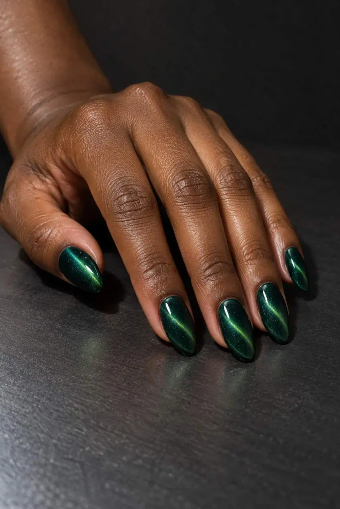 Emerald Green Cat Eye Nails