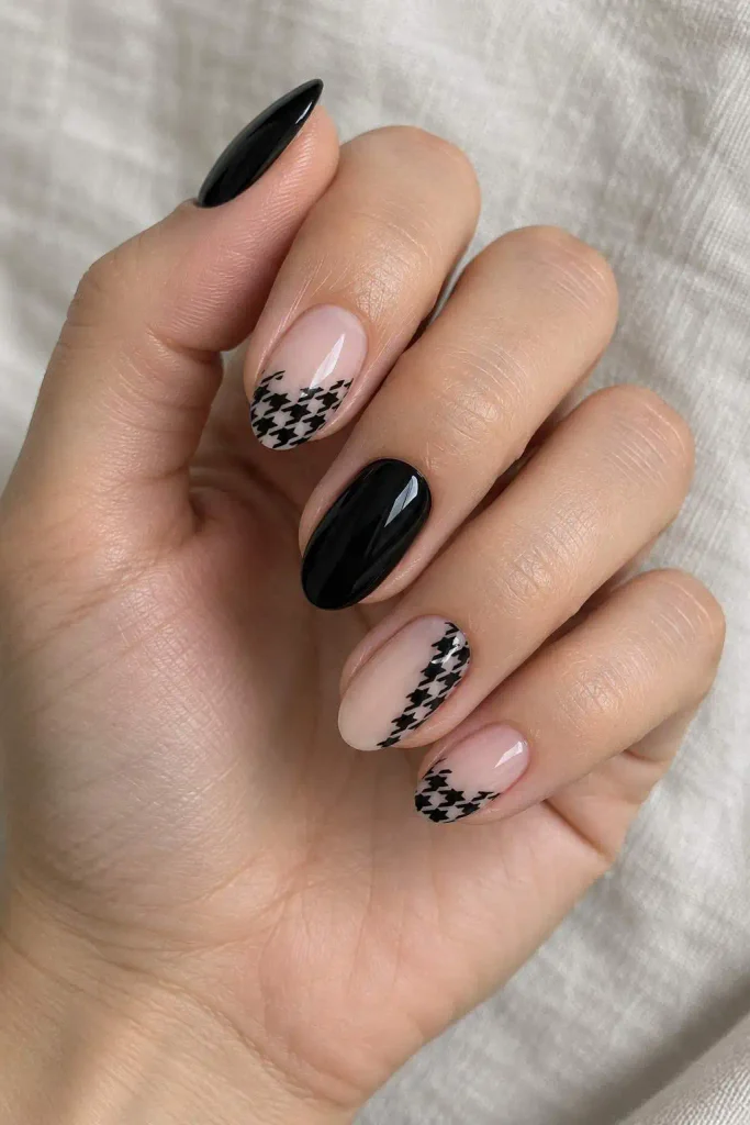 Negative Space Houndstooth Pattern Nails